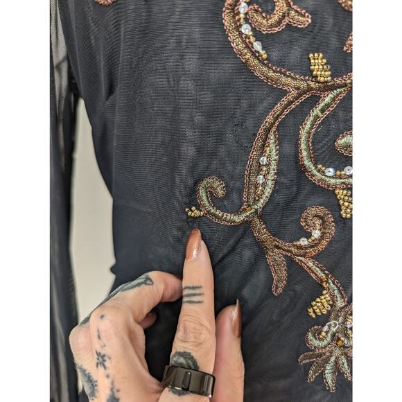 Vintage Beaded Cache Top - Picture 6 of 7